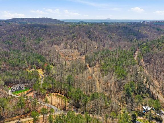 4th image of 250 Sardis Cir #114