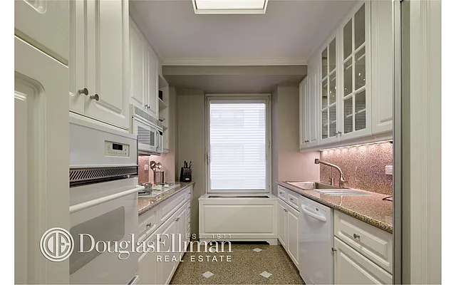 Sold by Douglas Elliman | media 14