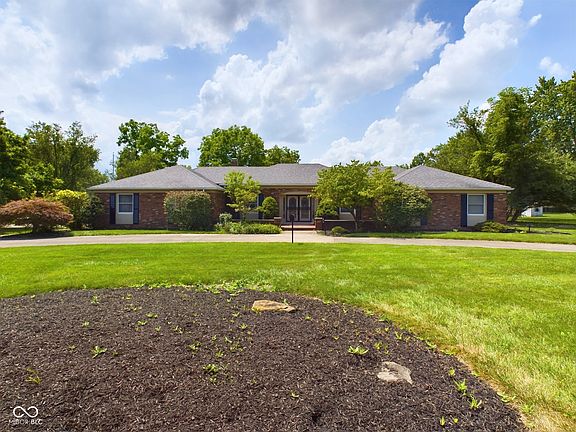 2nd image of 709 Glenwood Ln