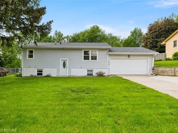210 S Pleasant Hill Blvd, Pleasant Hill, IA 50327
