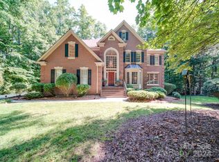 910 Hoke Trl, Cramerton, NC 28032