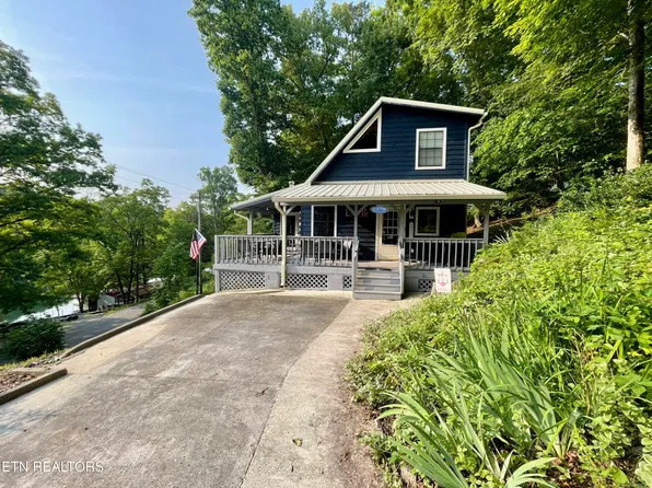 131 Phoenix Ln, Speedwell, TN 37870