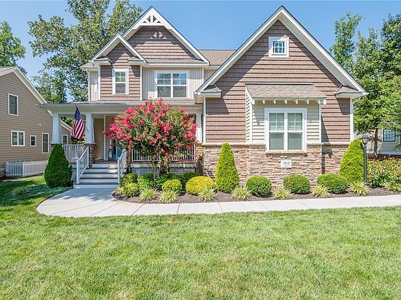 2nd image of 7618 English Boxwood Ln