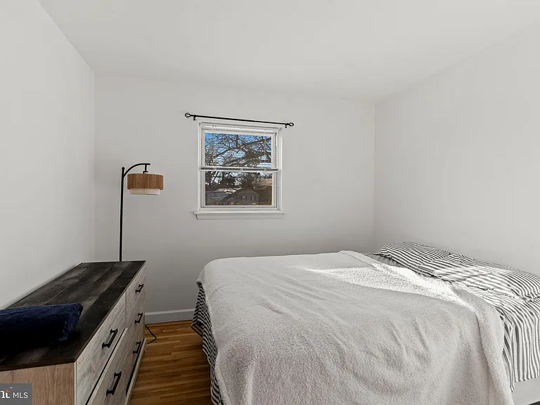 209 Front St — Photo 10