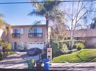 16990 Oak View Dr, Encino, CA 91436