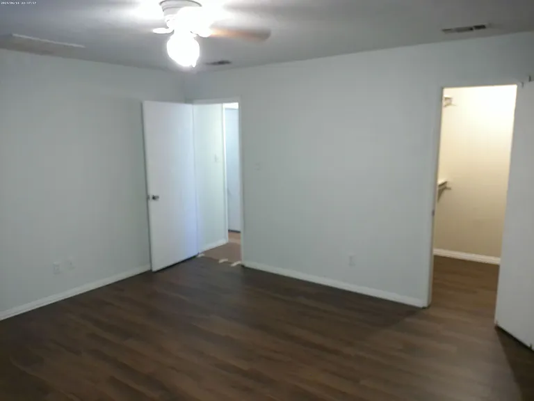 5809 Maiden Ln — Photo 3
