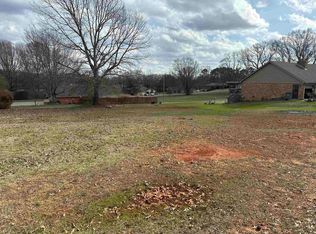 664 Oakview Cir, Killen, AL 35645