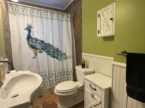 5th image of 3927 Minnehaha Ave APT 1
