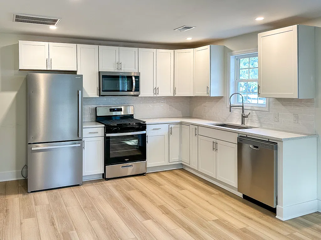 1 bed, 525 sqft, $1,500 — Photo 3