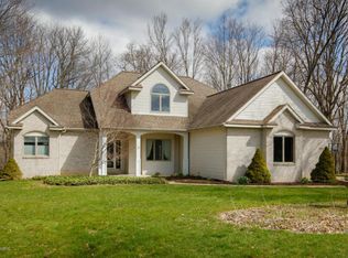 5424 Birchwood Dr, Kalamazoo, MI 49009