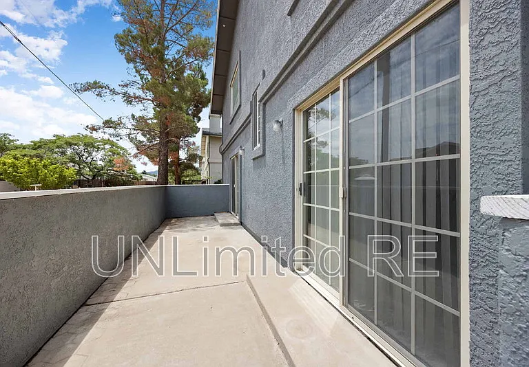 3285 N Hedgewood Dr #B — Photo 17