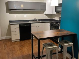 22 7th Ave APT 3, Lowell, MA 01854