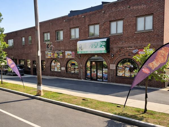 886 Maple Ave Unit 4