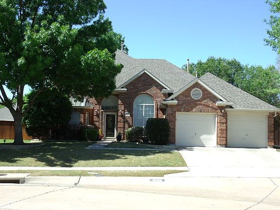 2nd image of 6000 Pin Oak Dr