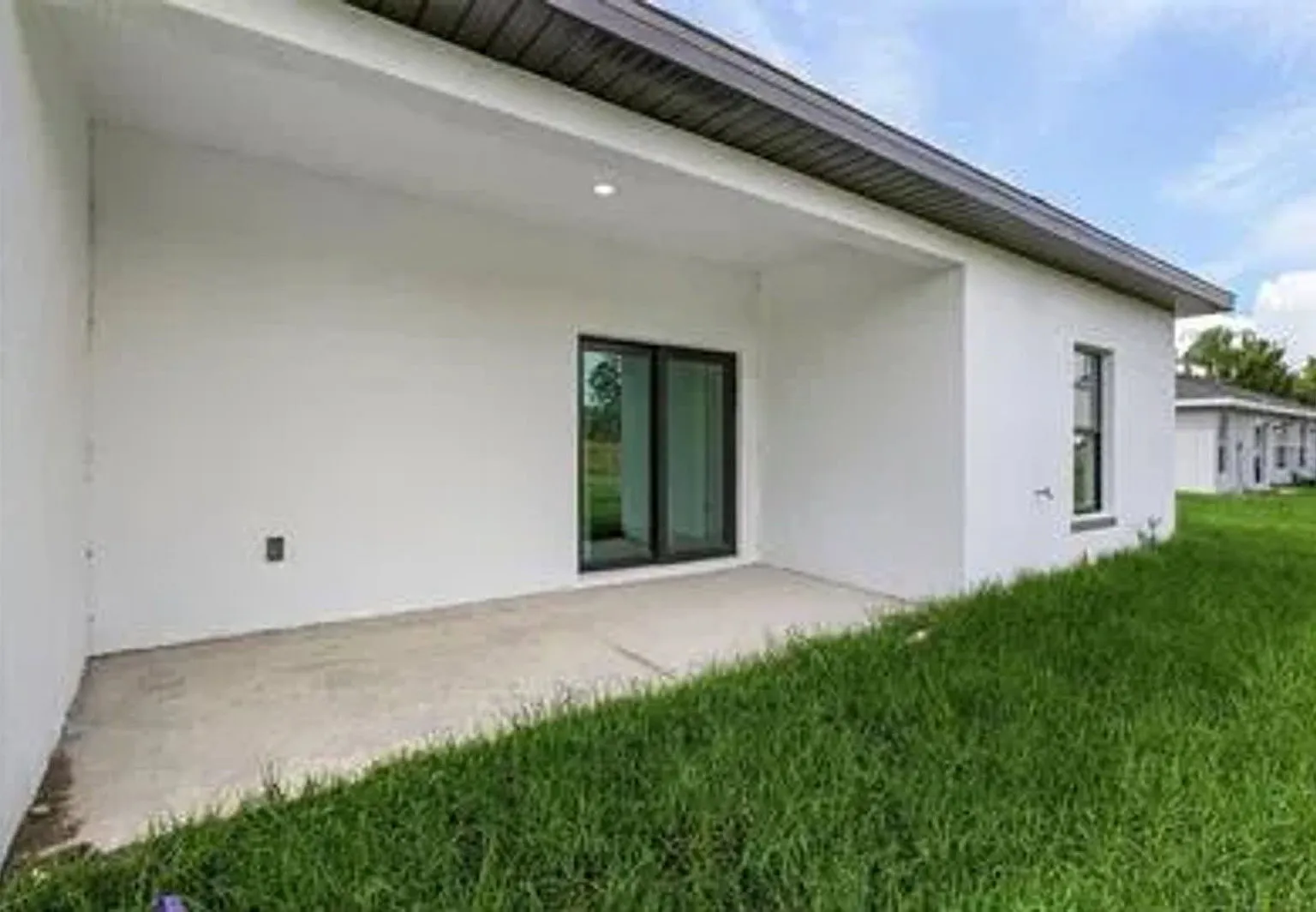 3 bed, 2.0 bath, $1,595 — Photo 2