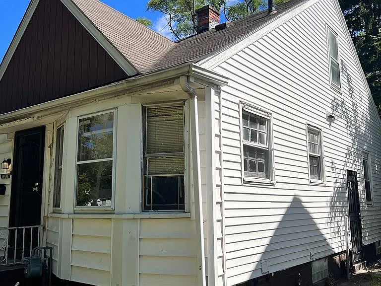 18846 Riopelle St — Photo 1