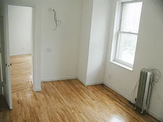 Rented by ER (DO NOT USE)