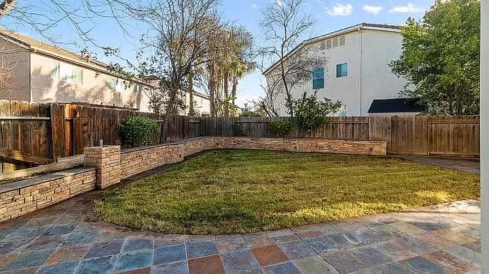 4594 Crabapple Ct — Photo 20
