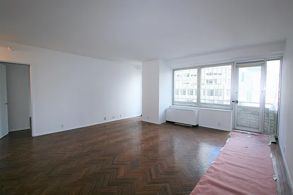 Rented by R New York | media 12