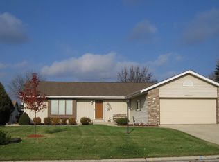 N104W16300 Hedge Way, Germantown, WI 53022