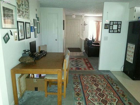 4th image of 8601 NE 59th Cir