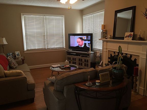 2nd image of 524 Hill Ave