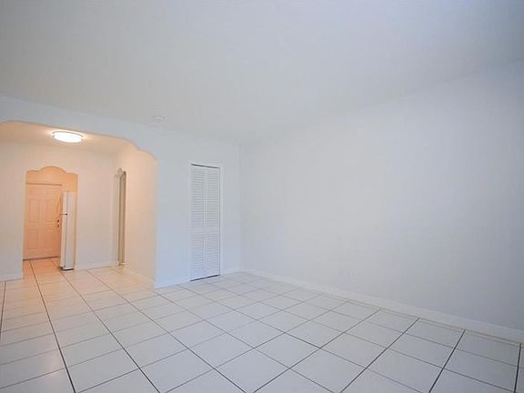 3rd image of 7821 Carlyle Ave APT 4