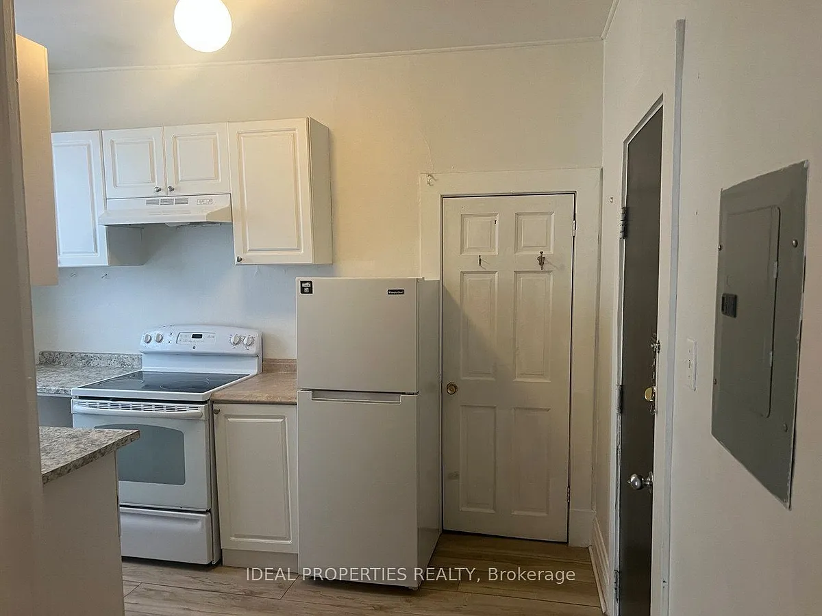Building Photo - 277 Bronson Ave #1