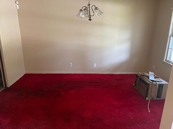 4th image of 4003 Argonne St