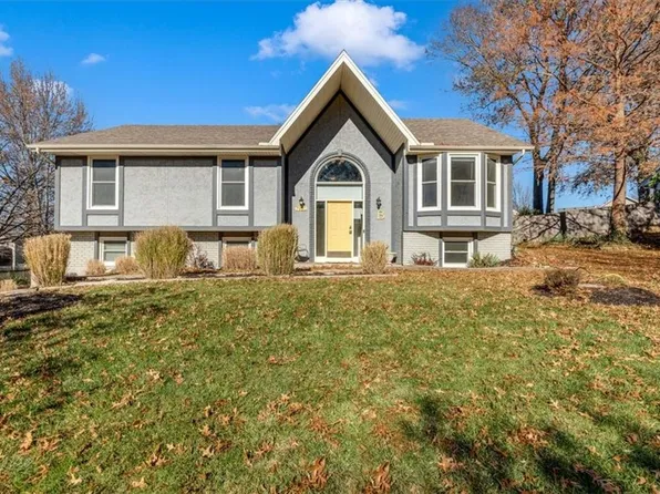 7930 NW 74th St, Kansas City, MO 64152