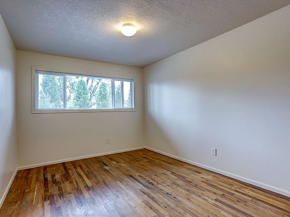 5th image of 11540 SW Hall Blvd APT A
