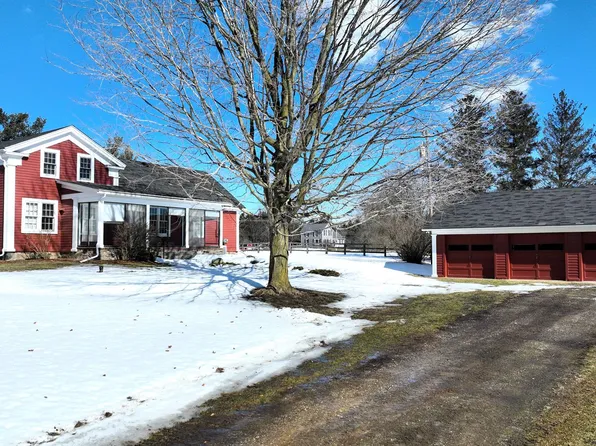 3512 E Dryden Rd, Metamora, MI 48455