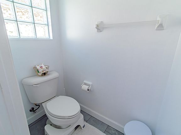 2nd image of 1534 Running Oak Lane