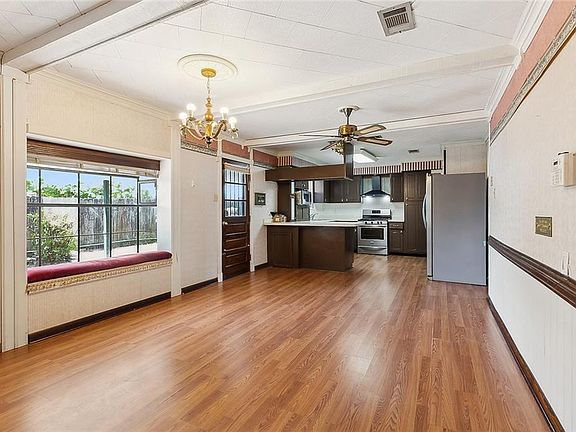 4th image of 5125 Karen Dr