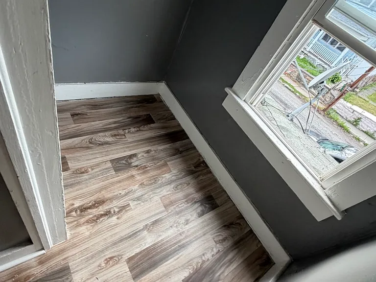 123 S Bromley Ave #2 — Photo 9