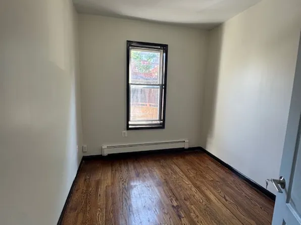 1586 Prospect Place image 5 of 7