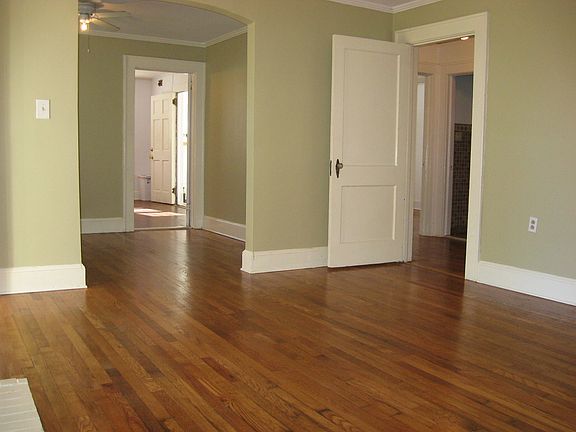 5th image of 102 Oakland Ave