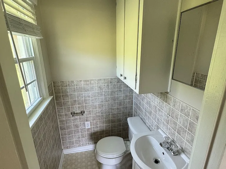 802 Liberty Hwy — Photo 5