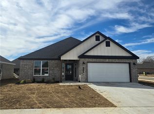 2308 N Zane St, Siloam Springs, AR 72761