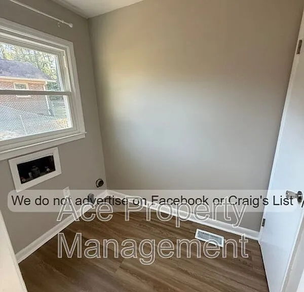 643 Wakefield Dr — Photo 5