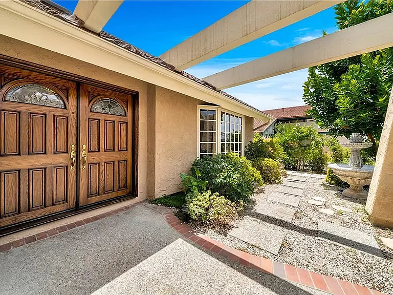 27142 Pueblonuevo Dr — Photo 4
