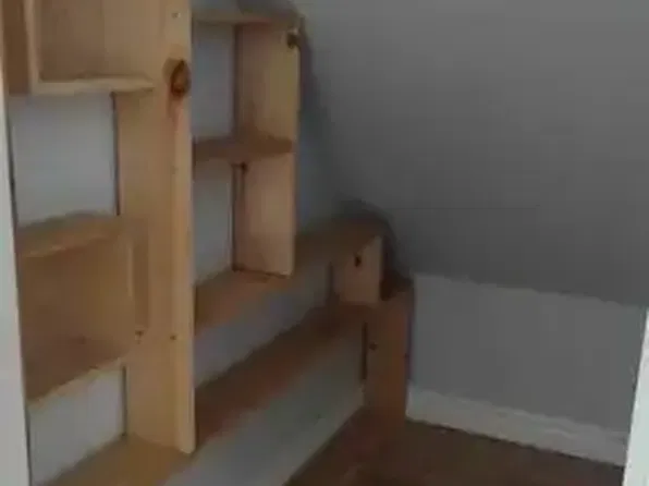 372 Woodbine Ave, Toronto, ON