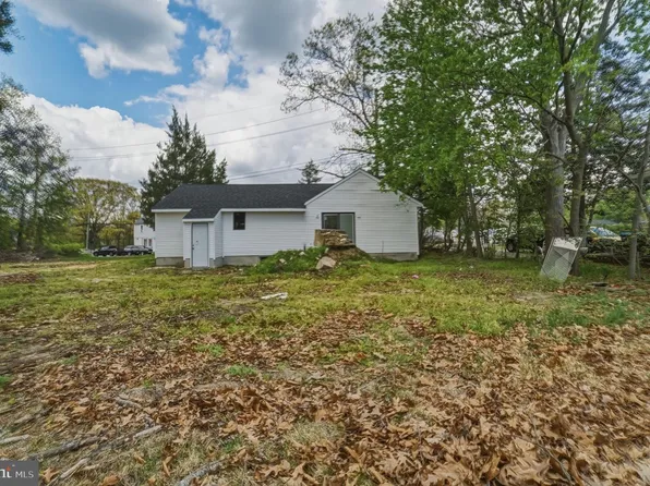 1931 Cooper St, Deptford, NJ 08096