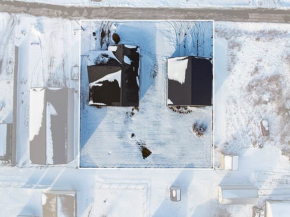 2nd image of 1764 D Ave