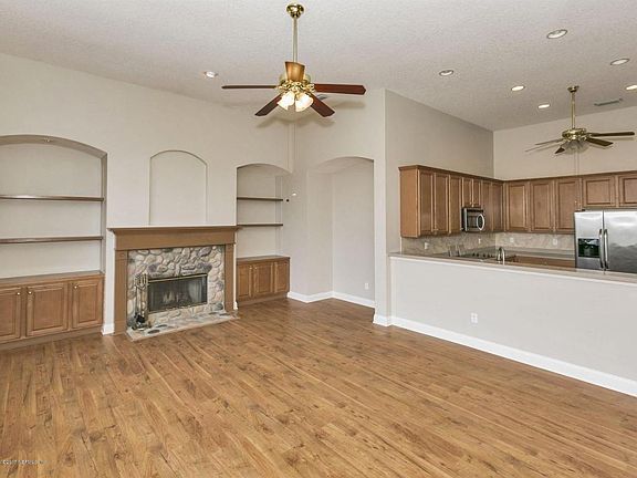 5th image of 11705 Blackstone River Dr