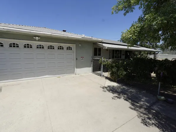 735 N Winery Ave, Fresno, CA 93727