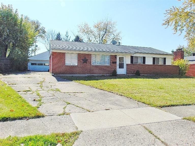 1st image of 36 W Bonomo Dr