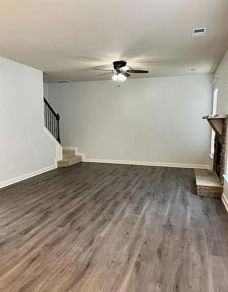 921 Prather Ct — Photo 14