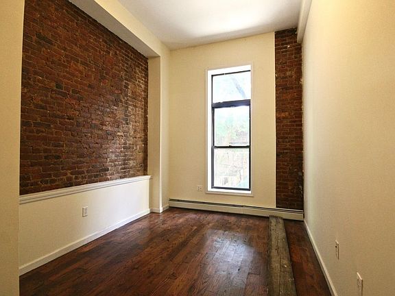 2nd image of 150 Herkimer St