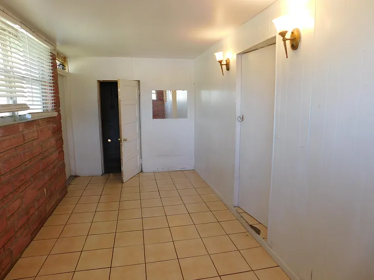 435 NW 30th Ave — Photo 21